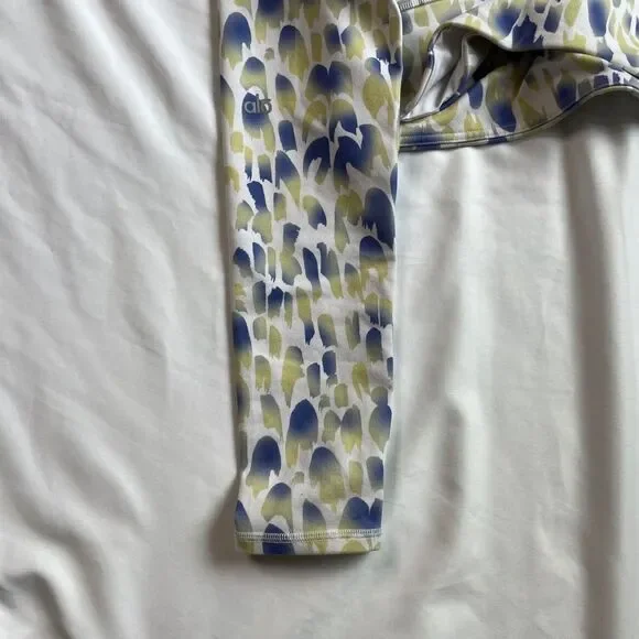 ALO Yoga airbrush legging cheetah Small blue yello - Picture 9 of 9